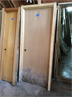 LAUAN INTERIOR DOOR RH 2-8 w CASING