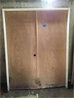 5 ft DOUBLE WOOD DOOR