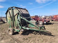 Badger round baler