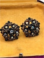 Vintage Rhinestone Earring Set 3/4"  beautiful !!