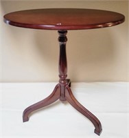 U - PEDESTAL TABLE 19"DIA (L3)