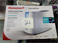 Honeywell Cool Moisture Humidifier White HCM-350