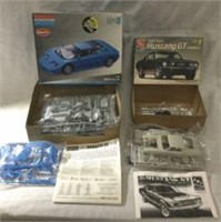 Model Car Kits Bugatti & 67 Ford Mustang GT
