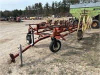Hesston 10 wheel bi-fold rake