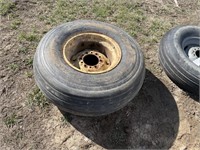 12.5L-15 Tire and Rim