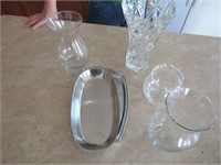 GROUP - VASES AND TRAY