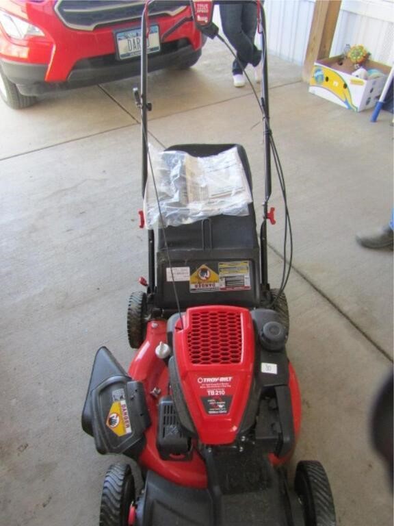 TROYBILT SELF PROPELLED PUSH MOWER