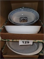 LOT SEVERAL BAKING DISHES- COW  HOME THEMED