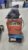 Lincoln AC225 Welder and Weld Rod