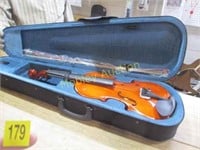BEAUTIFUL VIOLIN WITH CASE