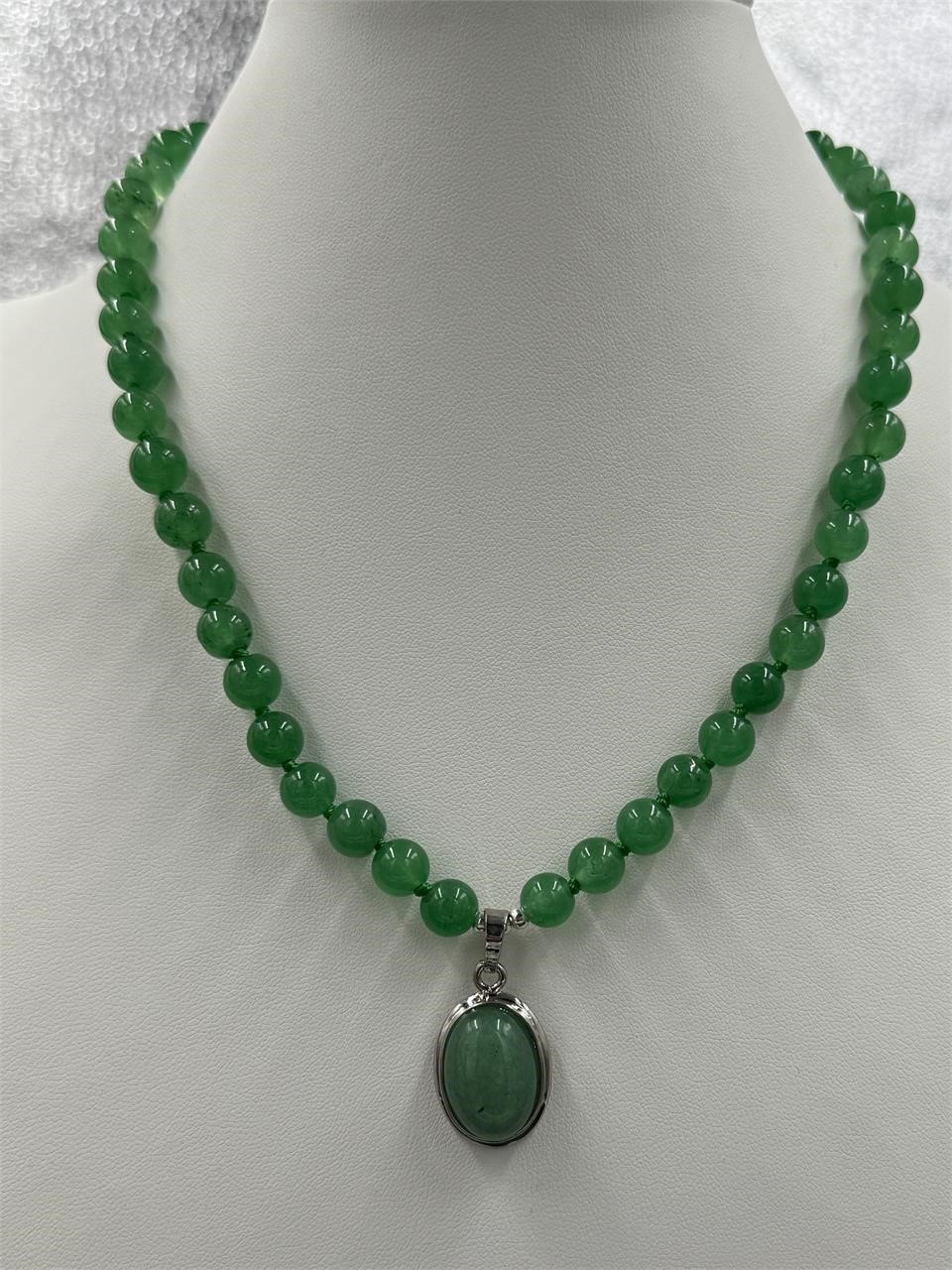 Green Jade Gemstone Necklace