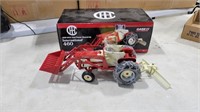 International 460 Tractor 1/16