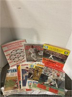 Sports yearbooks / magazines