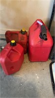 3 GAS CANS