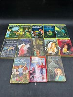 Vtg Hard Cover Nancy Drew Books