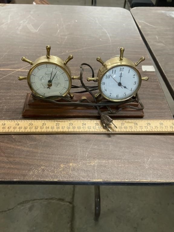 Barometer clock