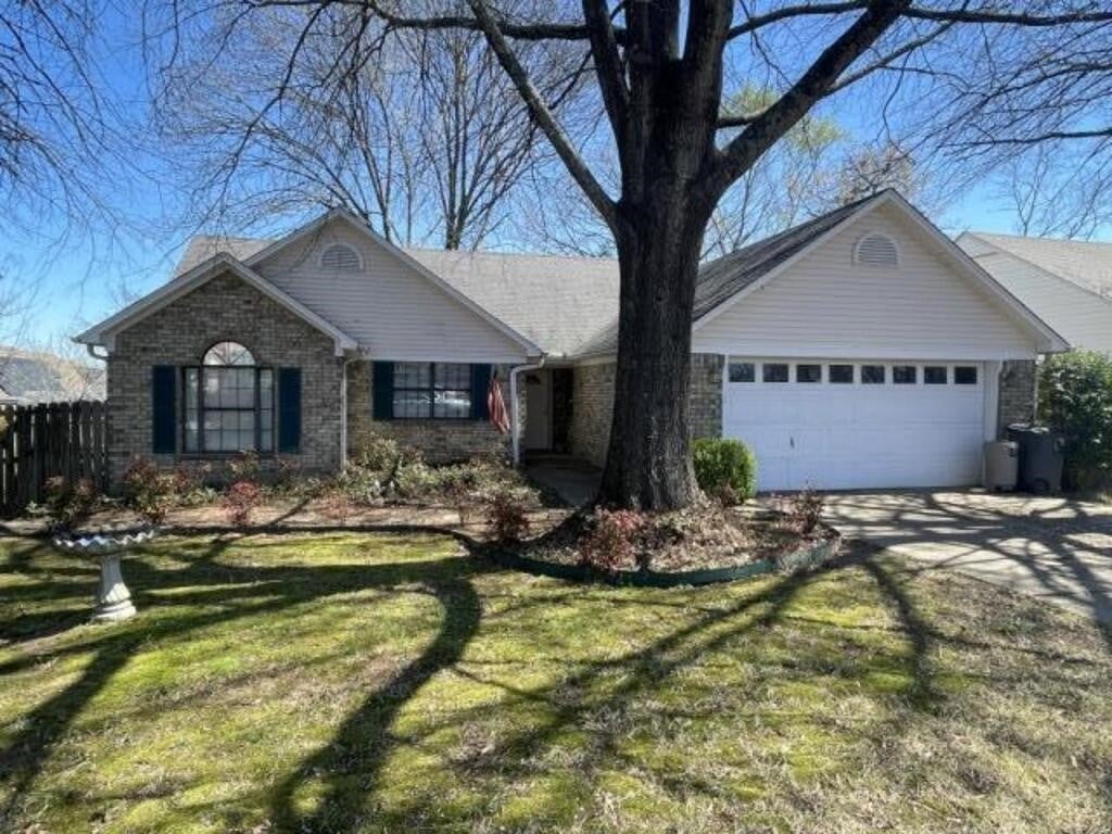 Real Estate Auction - 102 Belle Meade Dr., Searcy AR