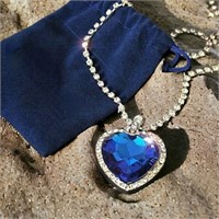 Titanic Heart of the Ocean Look-Alike Necklace