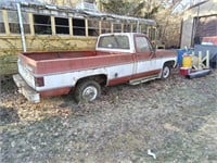 1975 Checy C10 Pick-up Truck