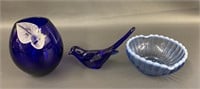 Fenton art glass bird, opalescent bowl & crystal