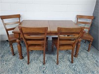 smokers home Dining table and 4 chairs