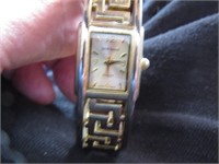 Harve Benard Women's Goldtone Bracelet Watch