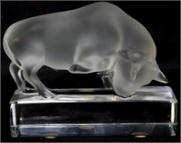 Lalique crystal bull figure, 3.5 x 4 x 1.5