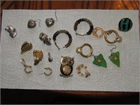 Misc. Vintage Jewelry Mostly Earrings