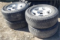 4-- 265/70R17 Chevrolet Tires w/ Rims
