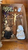 Rosaries and crucifixes boxlot
