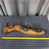 S3 Rustic wood Coat rack Horshoes