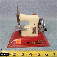 Vintage Mini Sew-O-Matic Junior Sewing Machine