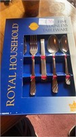 Royal household, hundred piece service for 16