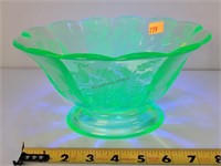 Paden City Peacock Green Uranium Glass 8.5" Bowl