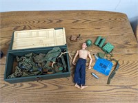 VTG GI Joe Foot Locker w/Figure & Clothing