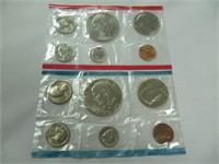 USA BICENTENNIAL MINT COINS