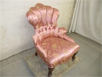 UPHOLSTERED OCCASIONAL CHAIR