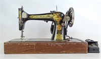 1921 Singer Sewing Machine