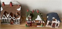 F - LOT OF 3 CHRISTMAS VILLAGE HOUSES (G99)