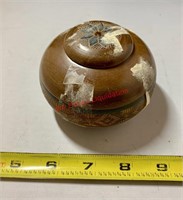 Small Wood Pot - Needs Repair (back room)
