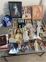 RELIGIOUS BOOK PICTURES AND COLLECTABLES