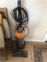 Dyson Vacuum Cleaner works (living room)