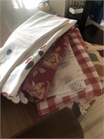 Lot of misc table cloths