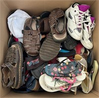 F - BOX OF VARIOUS SHOES AND SIZES