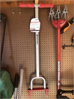 Yardbreather & Weed Puller  (Shed)