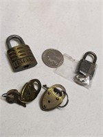 4 Small Locks 3 w/ Keys