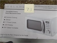 Retro Microwave Oven Milkshake White