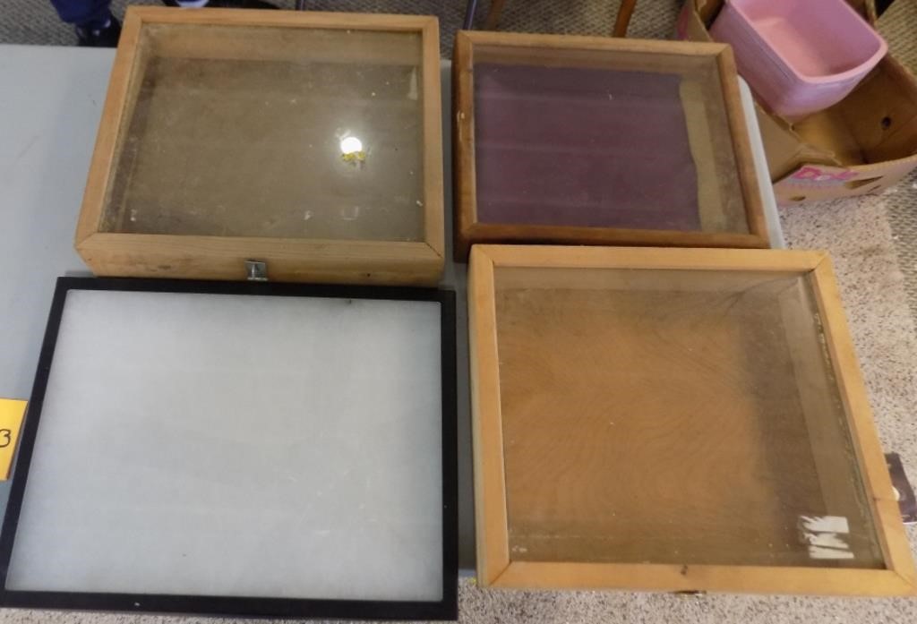 4 Small Display Cases