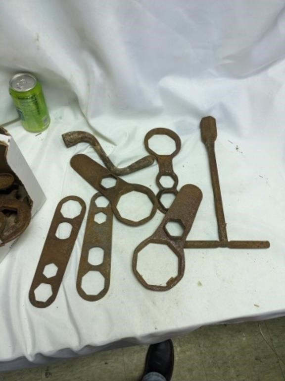 Model T, Early Wagon Tools, Etc