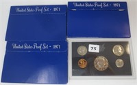 4 - 1971 US Proof sets, one without blue holder